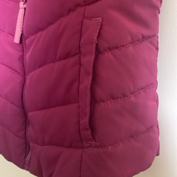 And here for sale is a Raspberry Puff Vest, in small by Aeropostale - Picture 5 of 7